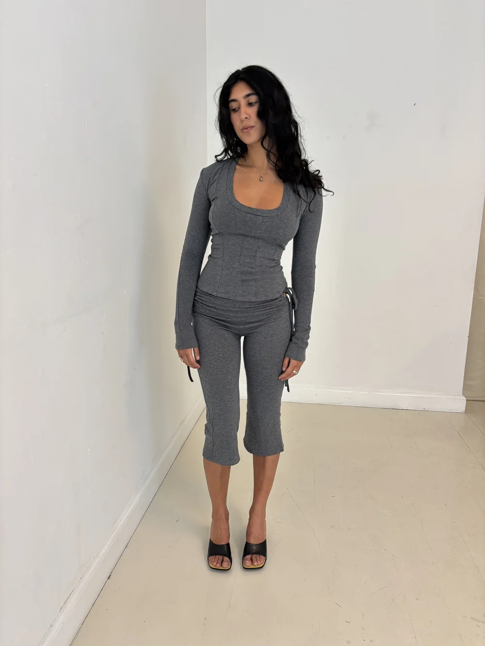CAPRI GREY